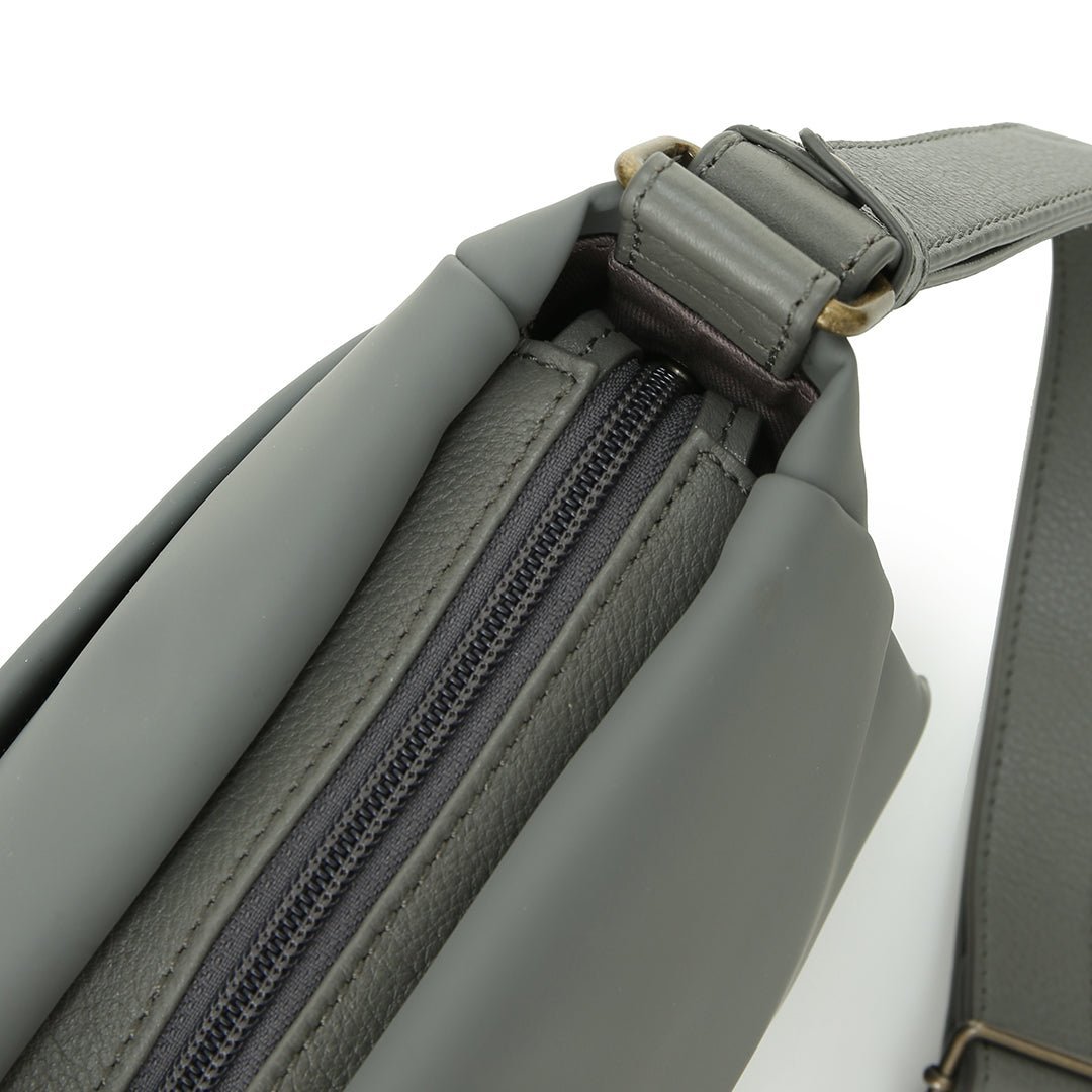 Blind Soccer Middle Shoulder - Image 8